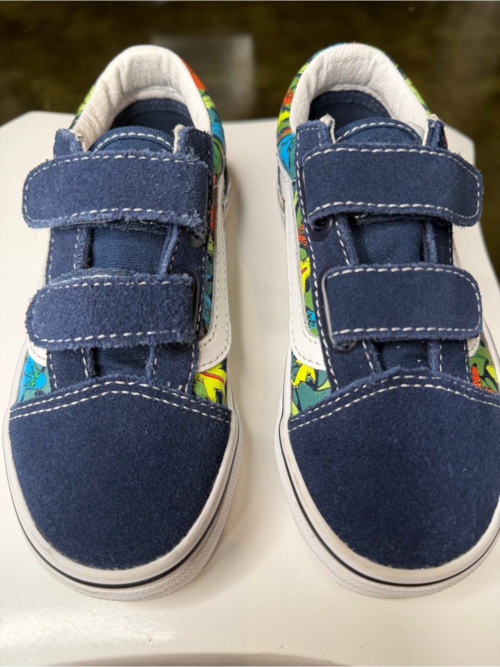 Vans Old Skool V Dinosaur Print Sneakers Kids Size 12 Hook & Loop Velcro Shoes - Picture 2 of 7